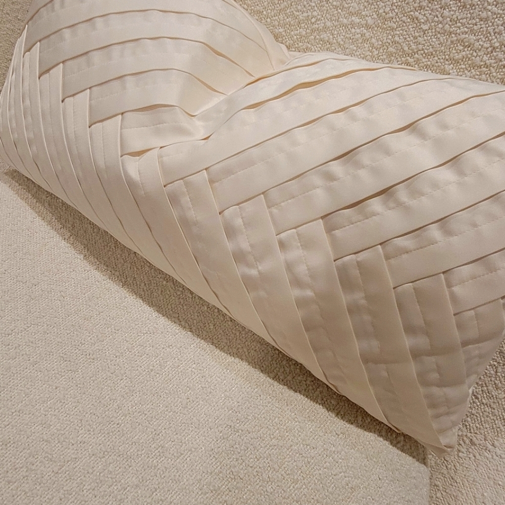 Fieldcrest Luxury Toss Pillow